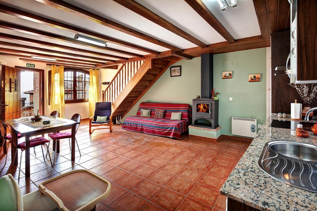 Apartamentos Bellavista Alquézar Camera foto